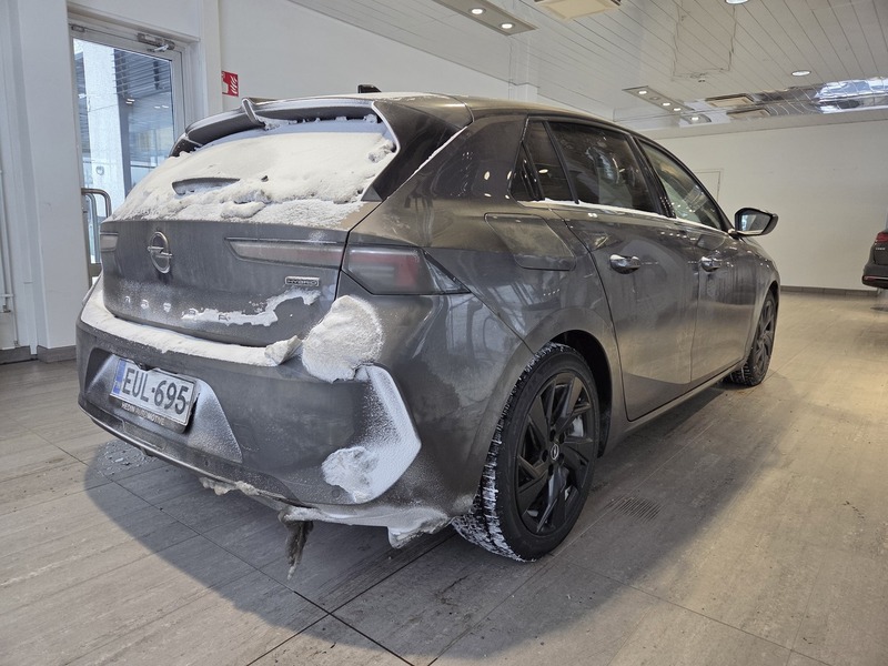 Opel Astra vaihtoauto