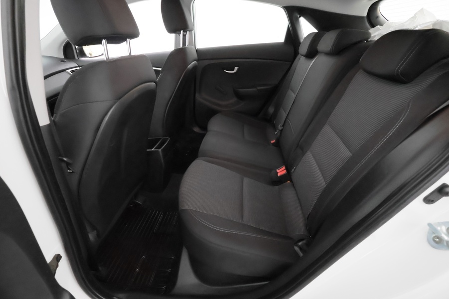 Hyundai i30 5d vaihtoauto