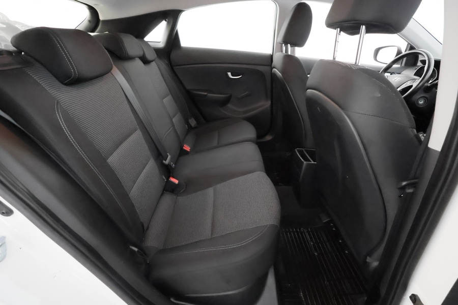 Hyundai i30 5d vaihtoauto