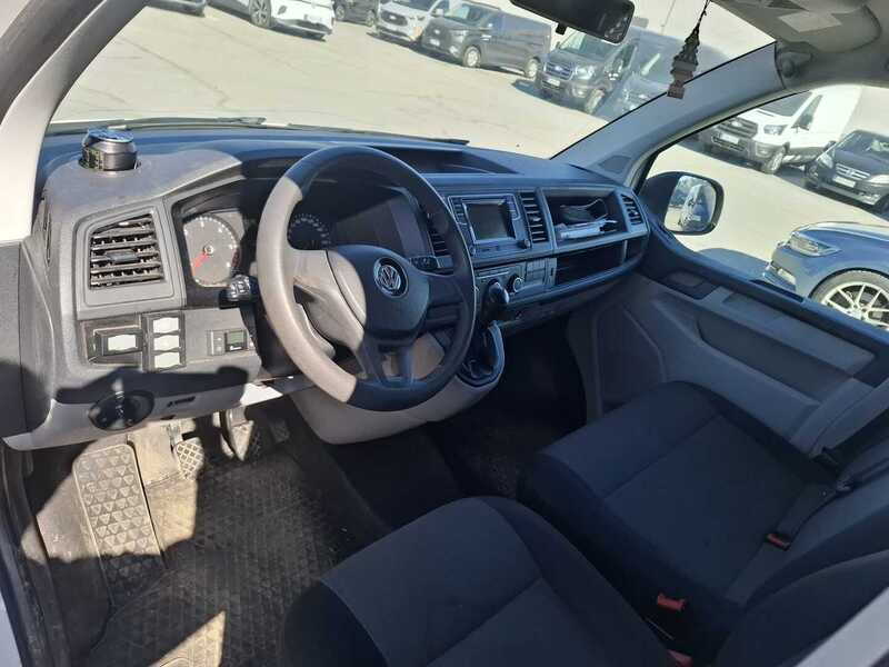 Volkswagen Transporter vaihtoauto