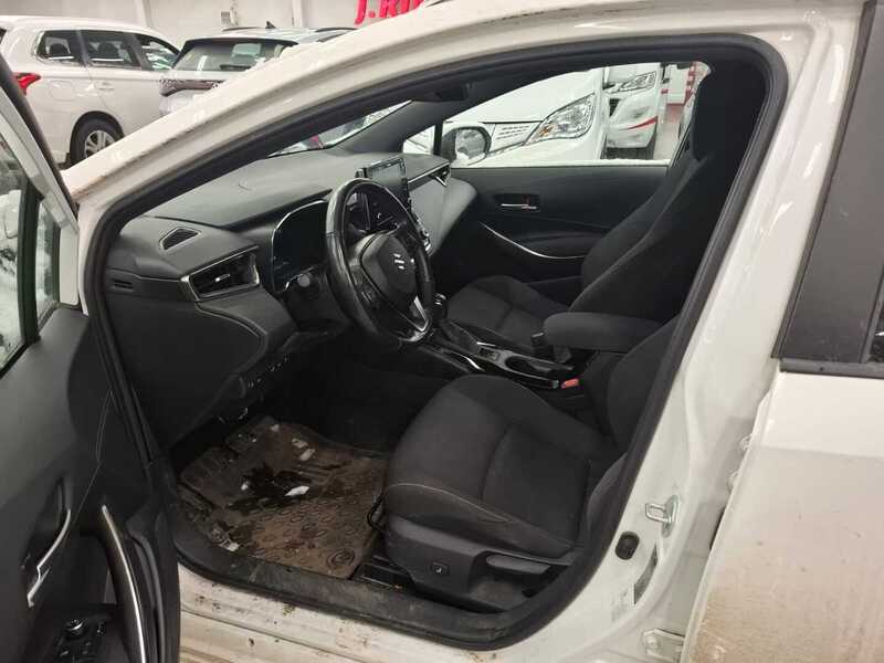 Suzuki Swace vaihtoauto