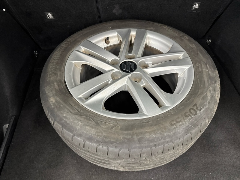 Suzuki Swace vaihtoauto