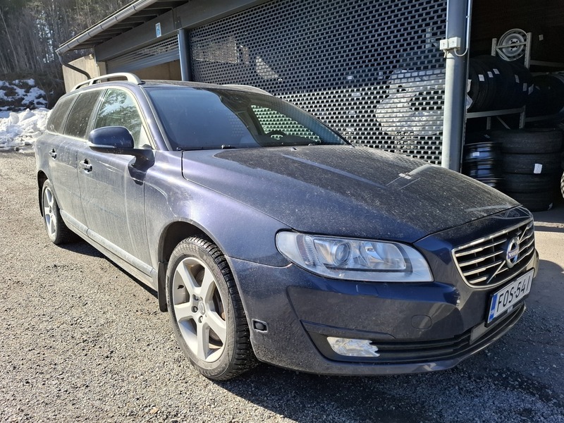 Volvo V70 vaihtoauto