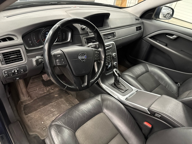 Volvo V70 vaihtoauto