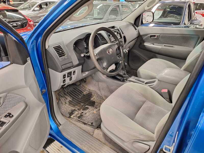 Toyota Hilux vaihtoauto