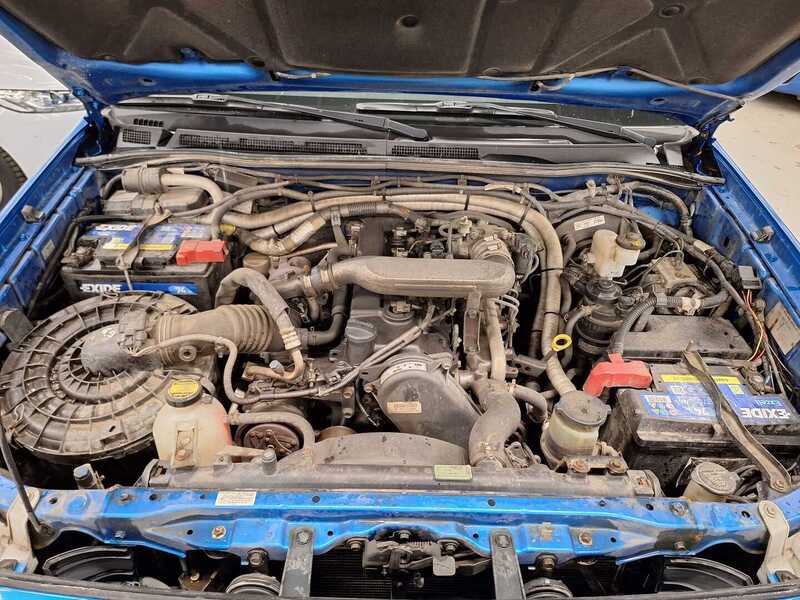 Toyota Hilux vaihtoauto