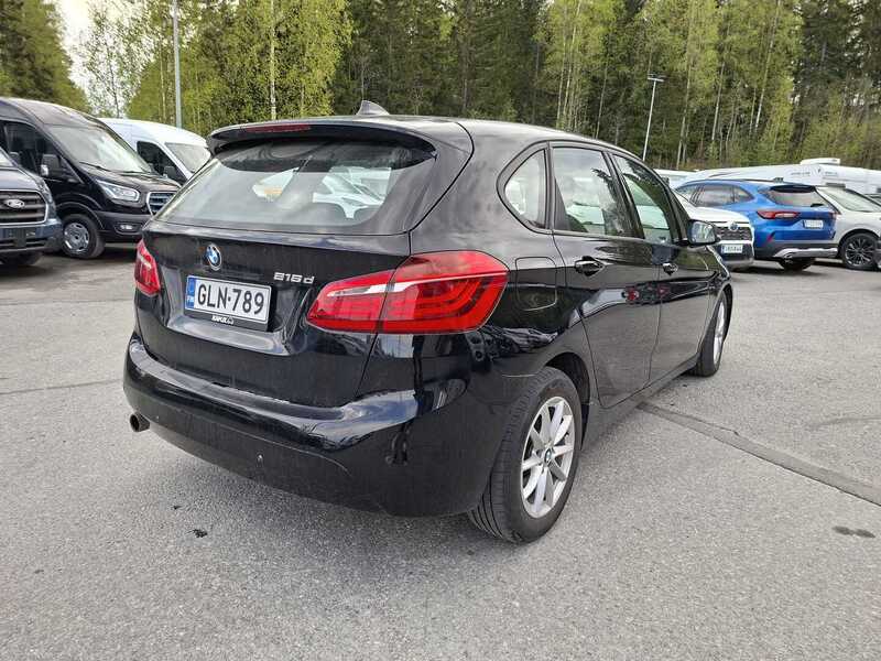BMW 216 vaihtoauto