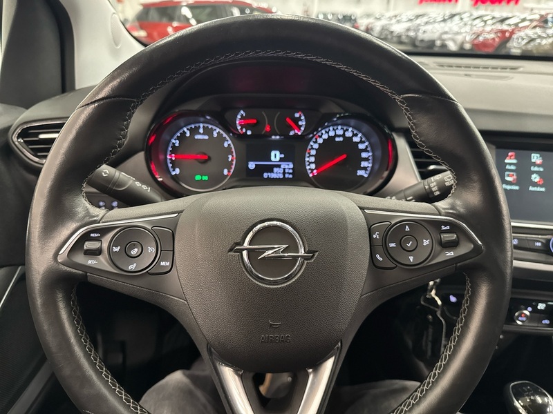 Opel Crossland X vaihtoauto