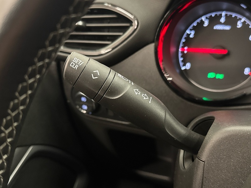 Opel Crossland X vaihtoauto