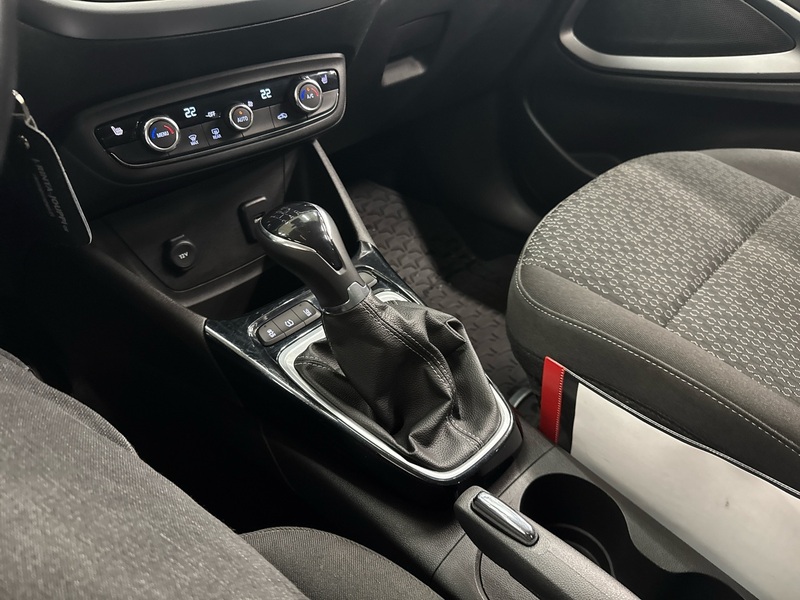 Opel Crossland X vaihtoauto