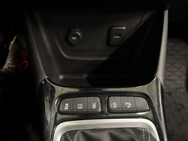 Opel Crossland X vaihtoauto