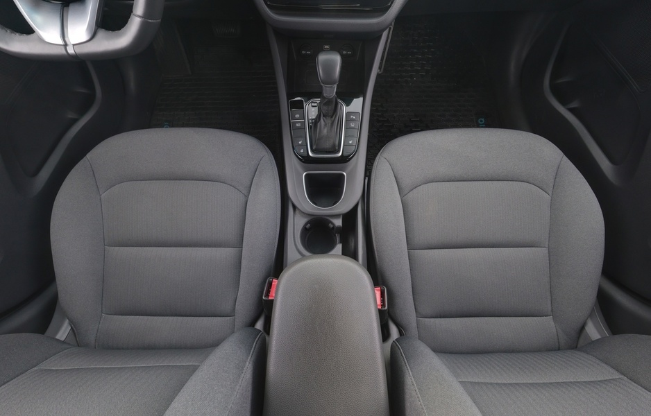 Hyundai IONIQ hybrid vaihtoauto