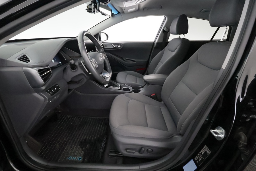 Hyundai IONIQ hybrid vaihtoauto