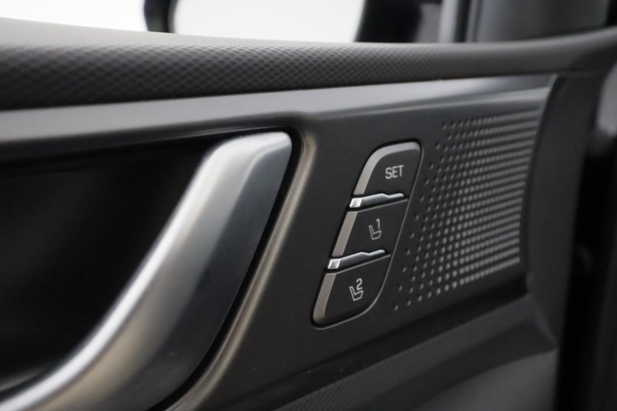 Hyundai IONIQ hybrid vaihtoauto