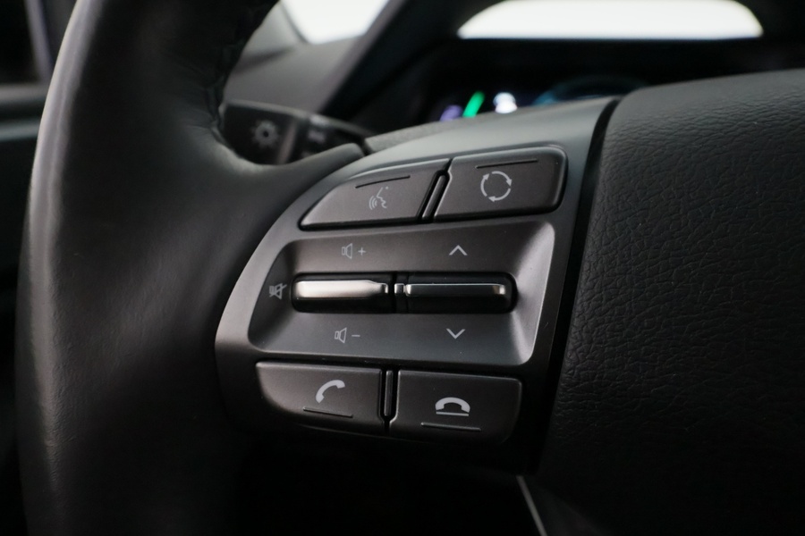 Hyundai IONIQ hybrid vaihtoauto