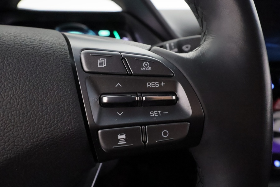 Hyundai IONIQ hybrid vaihtoauto