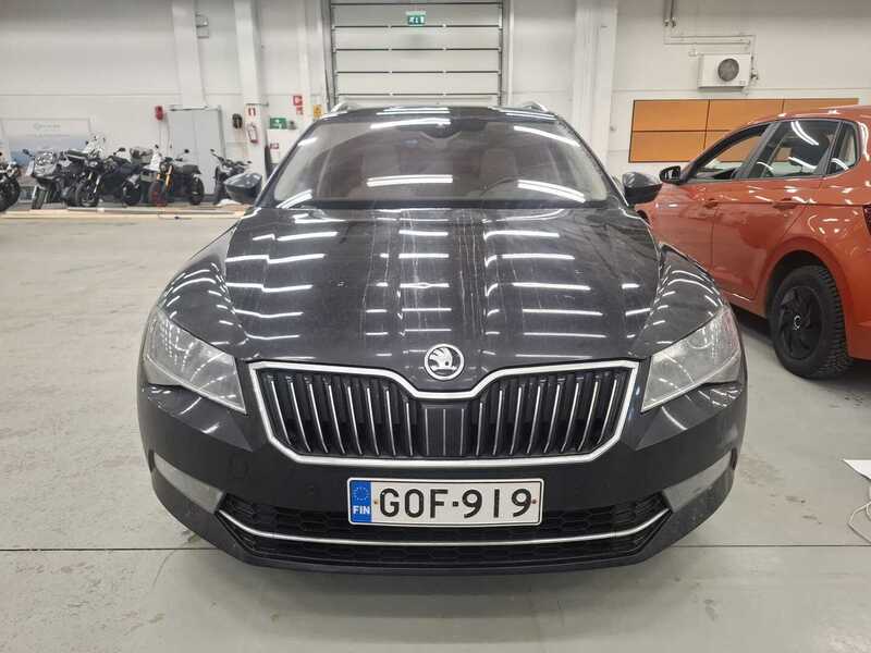 Skoda Superb vaihtoauto
