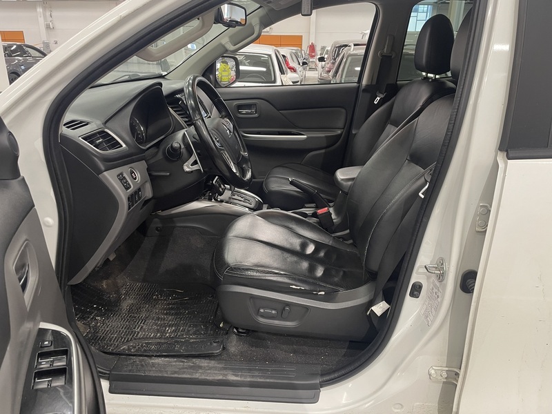 Mitsubishi L200 vaihtoauto