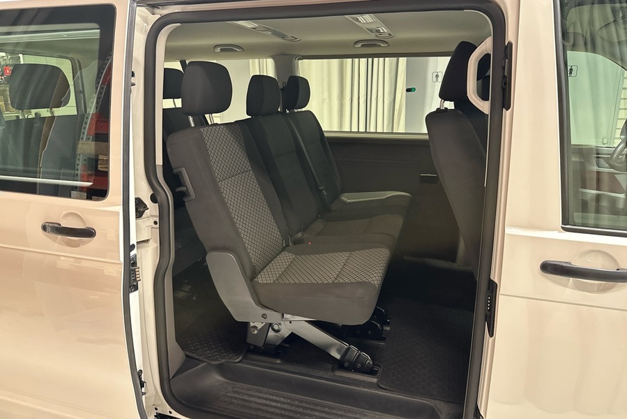 Volkswagen Caravelle vaihtoauto