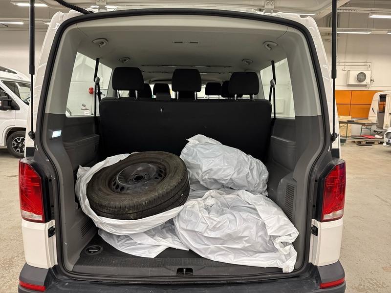 Volkswagen Caravelle vaihtoauto