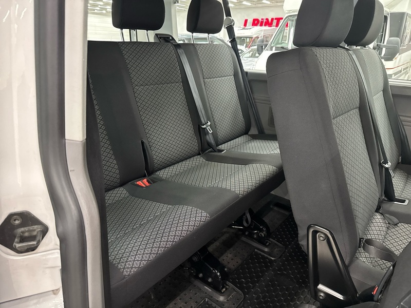 Volkswagen Caravelle vaihtoauto