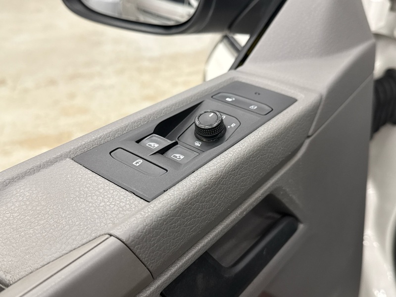 Volkswagen Caravelle vaihtoauto