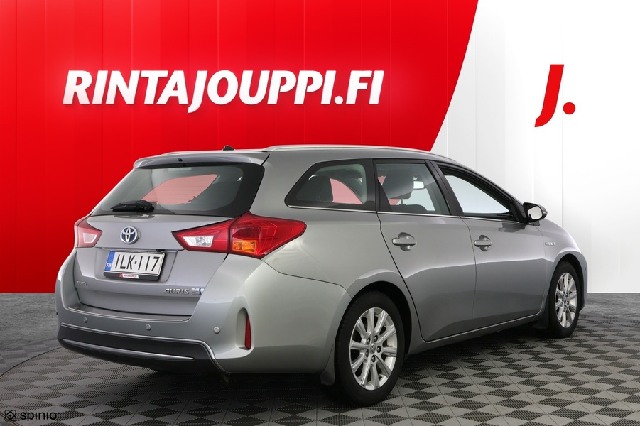 Toyota Auris vaihtoauto