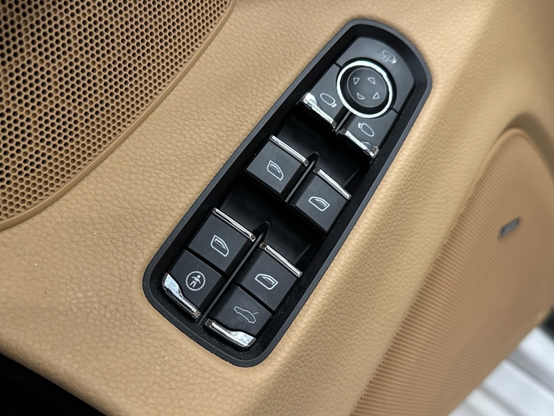 Porsche Panamera vaihtoauto