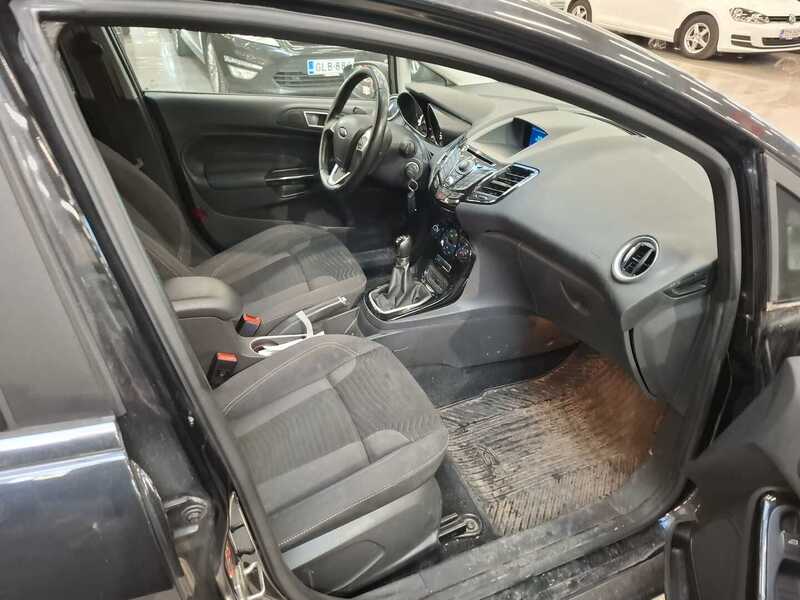 Ford Fiesta vaihtoauto