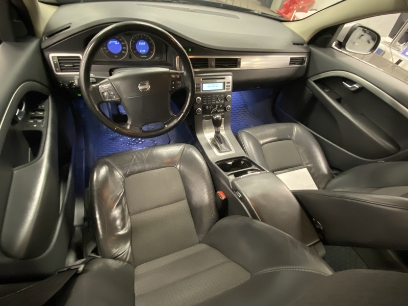 Volvo V70 vaihtoauto