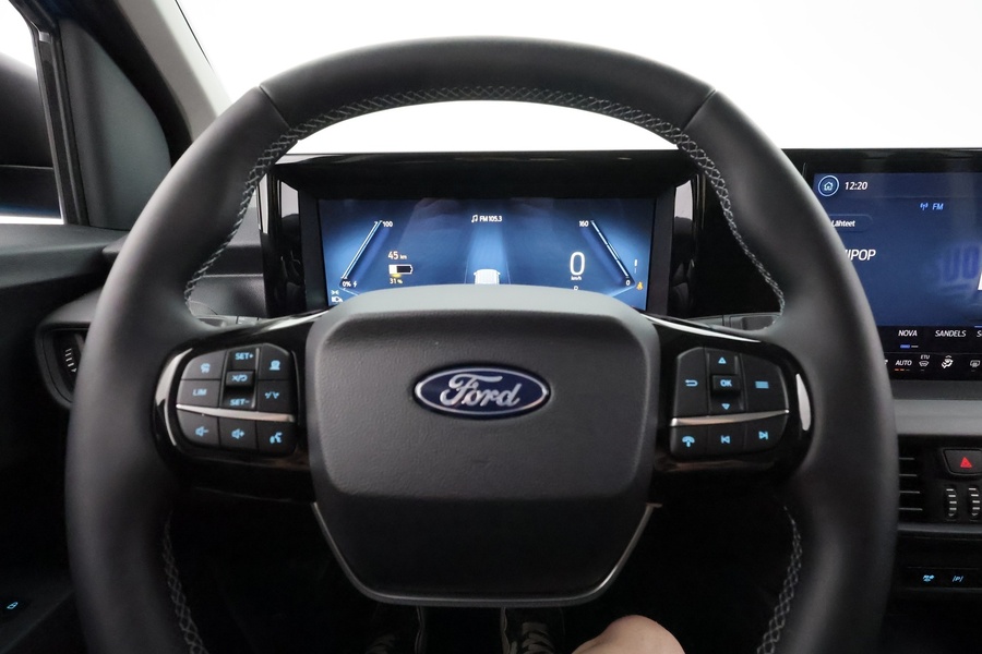 Ford Tourneo Courier vaihtoauto