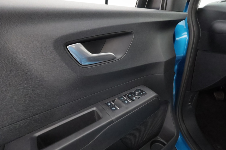 Ford Tourneo Courier vaihtoauto