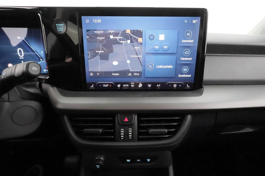 Ford Tourneo Courier vaihtoauto