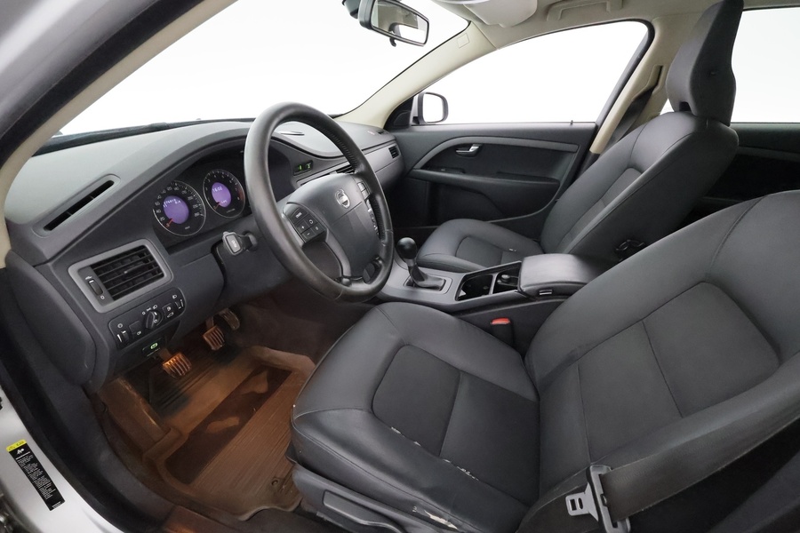 Volvo V70 vaihtoauto