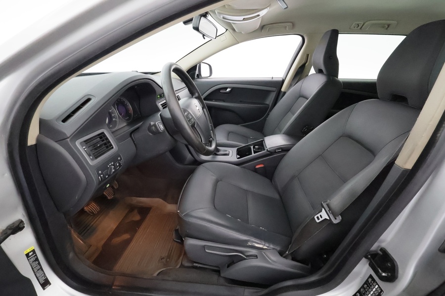 Volvo V70 vaihtoauto