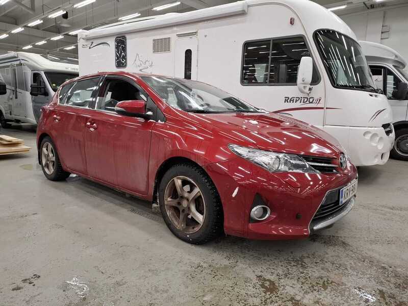 Toyota Auris vaihtoauto