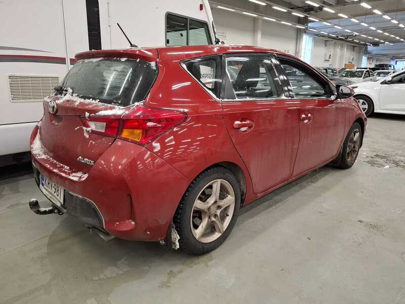 Toyota Auris vaihtoauto