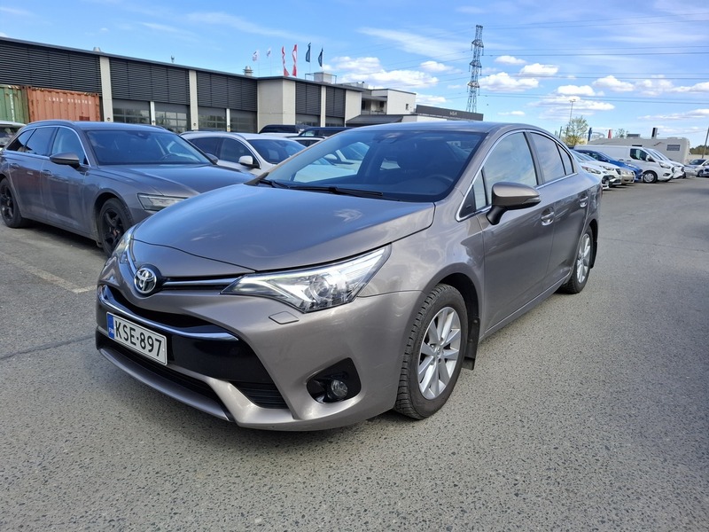 Toyota Avensis vaihtoauto