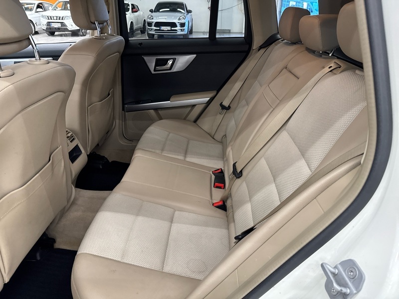 Mercedes-Benz GLK vaihtoauto