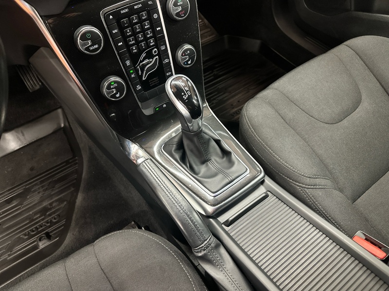 Volvo V40 Cross Country vaihtoauto