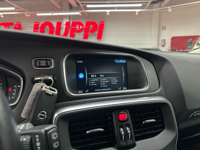 Volvo V40 Cross Country vaihtoauto