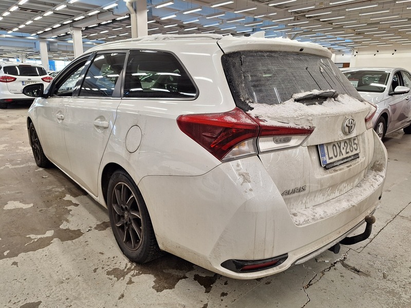 Toyota Auris vaihtoauto
