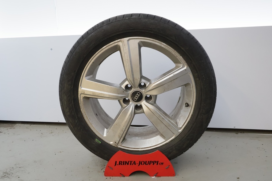 Audi e-tron vaihtoauto