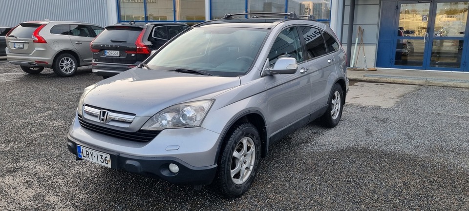 Honda CR-V vaihtoauto