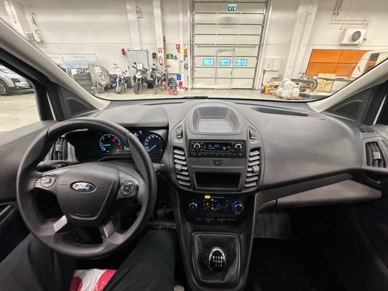 Ford Transit Connect vaihtoauto