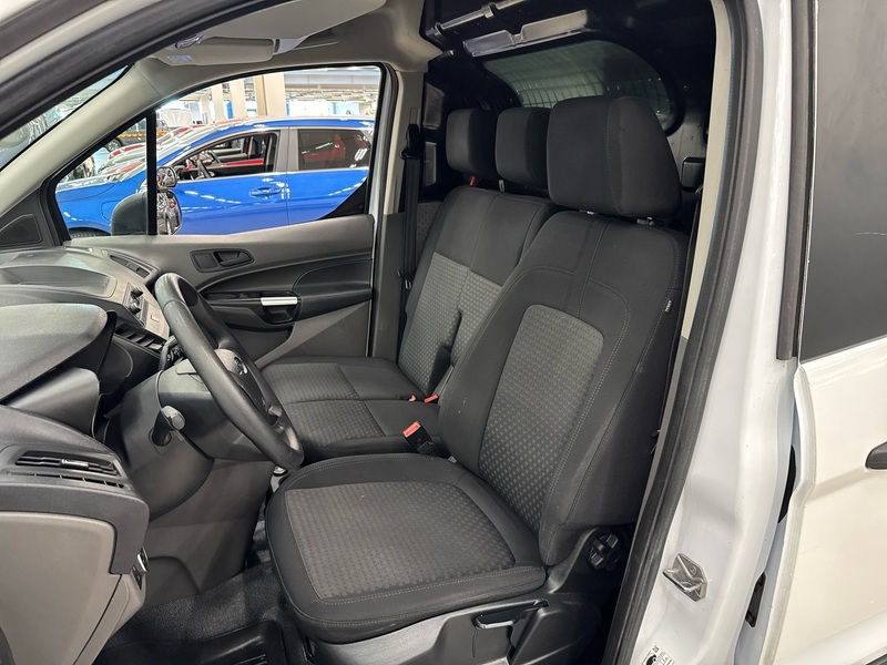 Ford Transit Connect vaihtoauto