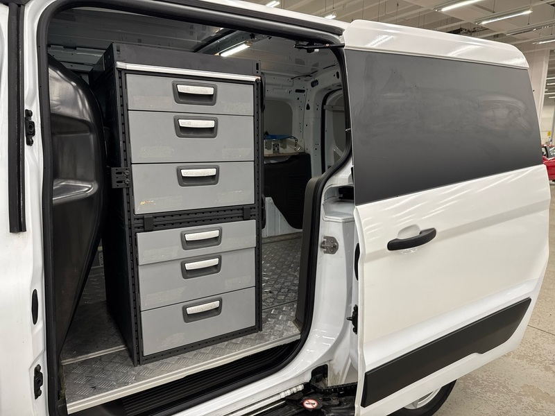 Ford Transit Connect vaihtoauto