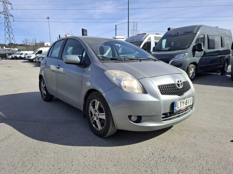 Toyota Yaris vaihtoauto