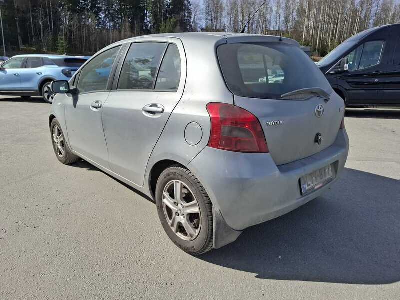 Toyota Yaris vaihtoauto