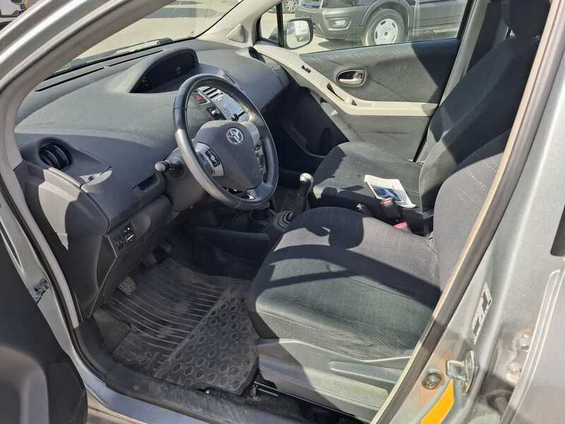 Toyota Yaris vaihtoauto